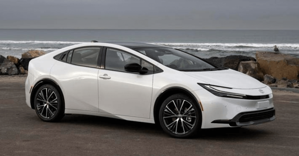 The Best Hybrid Cars for Long Commutes